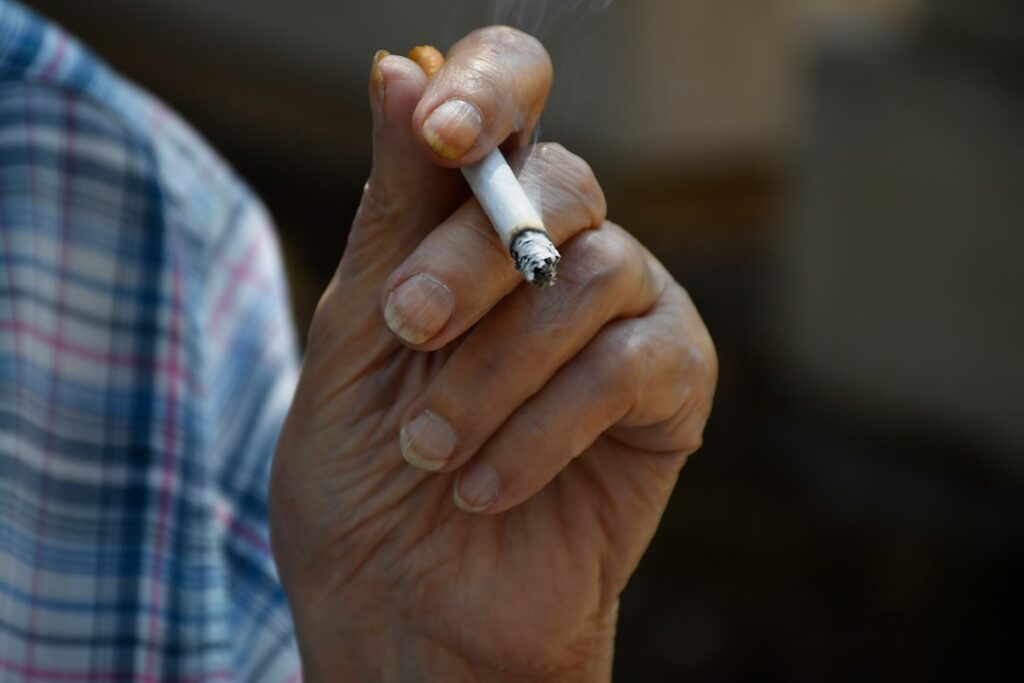 De prijs van sigaretten en wat dit doet met je portemonnee en gezondheid