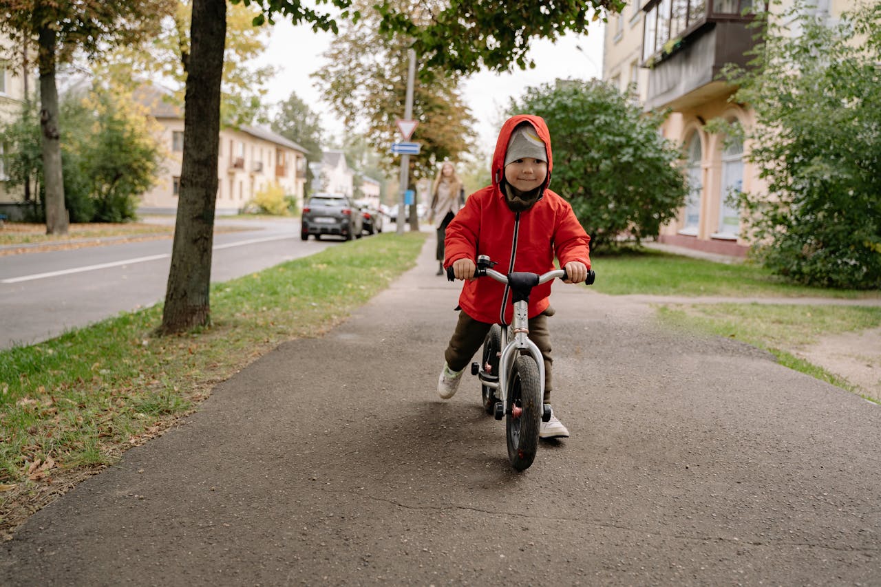 Zo belangrijk is het om je kind goed te leren fietsen